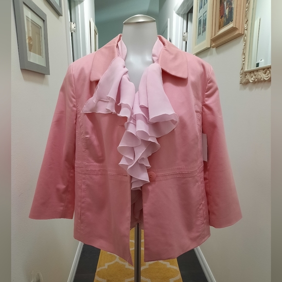 Blazer - Picture 4 of 4